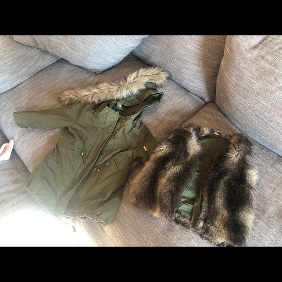 3 piece Gap coat - Picture 2 of 4